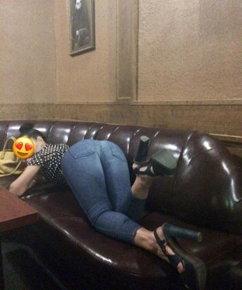 Я живу в Москве, энергичном и пульсирующем городе, и моя задача - удовлетворить твои самые сокровенные желания. 🌹
Я предлагаю широкий спектр услуг, благодаря которым ты порадуешься каждой секунде проведенной со мной. Мои прикосновения будут нежными, мои умения заставят тебя ощущать себя королем. 💋
У меня большой опыт и я знаю, как доставить удовольствие каждому клиенту. Я умею слушать и создавать комфортную атмосферу, в которой ты сможешь полностью расслабиться. Мы вместе погрузимся в мир наслаждения и страсти. 🔥
Не верь мне на слово, посмотри на мои фото и прочти отзывы – они говорят сами за себя. Ты останешься доволен каждой минутой, проведенной со мной. Доверься моим магическим рукам и наслаждайся. 💫
Ты заслуживаешь только самое лучшее – я здесь, чтобы сделать тебя счастливым. Не упусти свой шанс на настоящий незабываемый опыт. Отправь мне сообщение и дай мне возможность показать тебе, что я лучшая индивидуалка в Москве. 💖 Лара